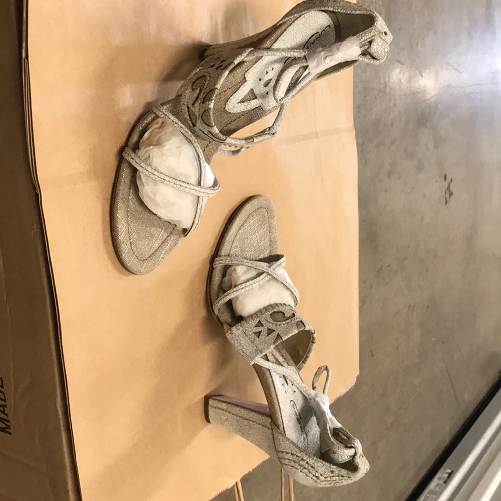 Fashionable shoe
